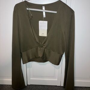 Fabletics Sleek Knit Twist Front Top